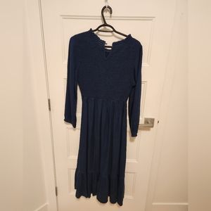 OLD NAVY Summer dress. Worn only once. Very good condition. Good for maternity.
